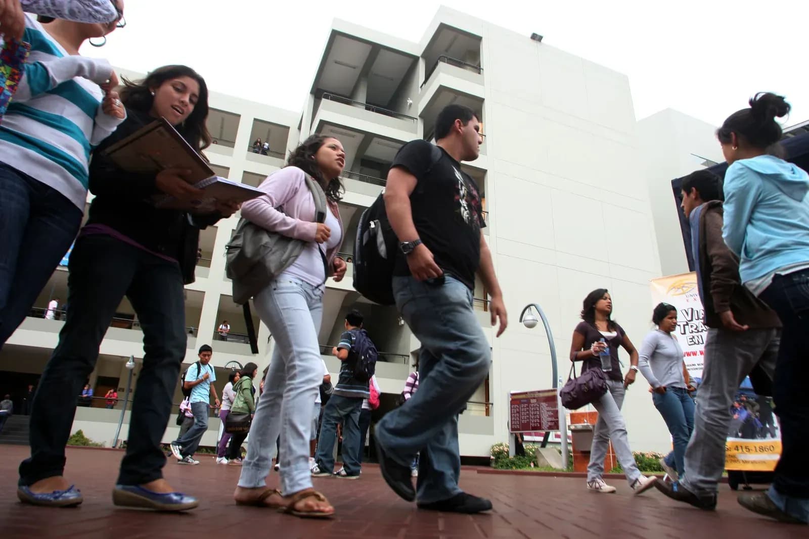 Proponen prohibir estudiantes de pregrado tengan dos carreras a la vez en universidades públicas