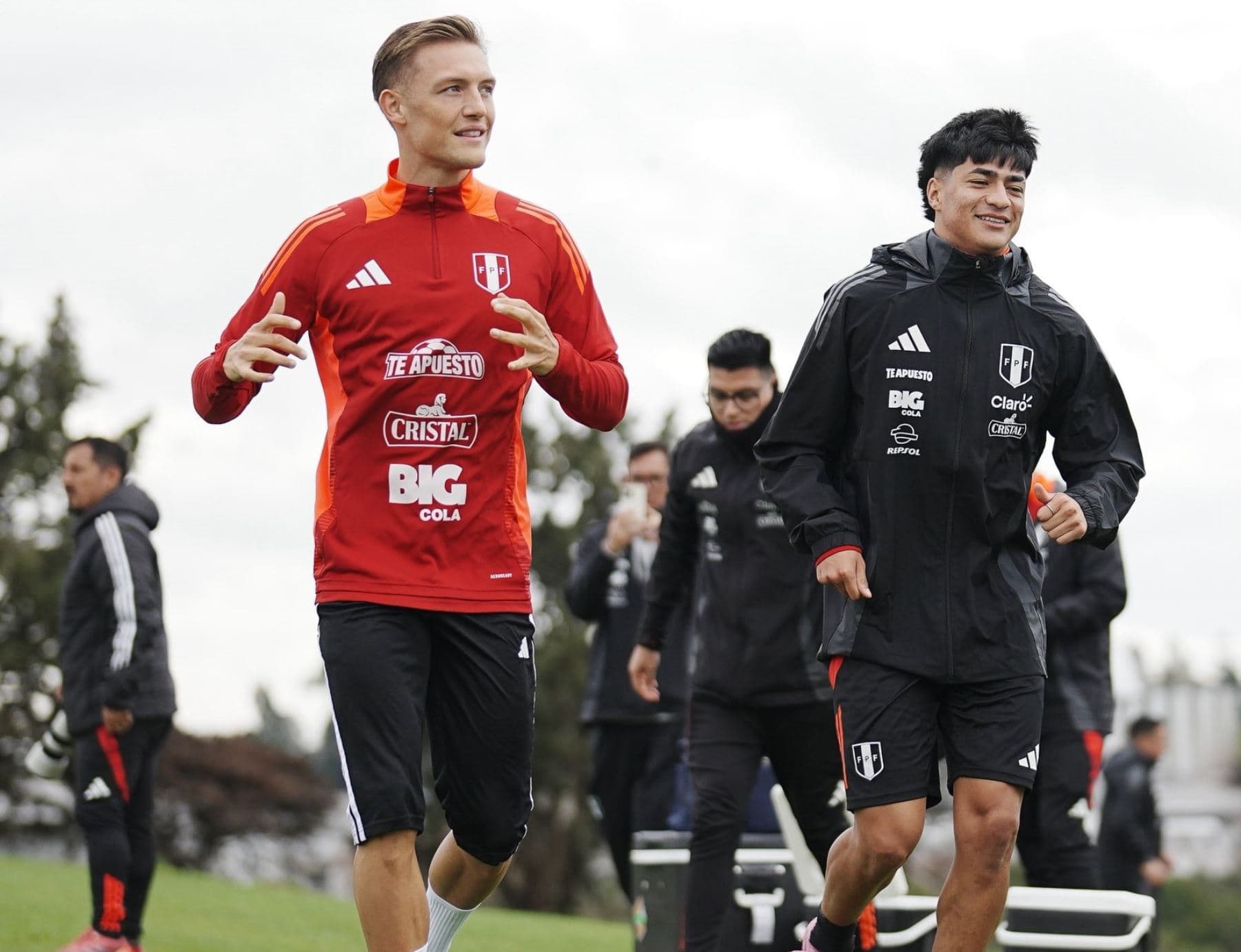Selección peruana sumó refuerzos en Montevideo