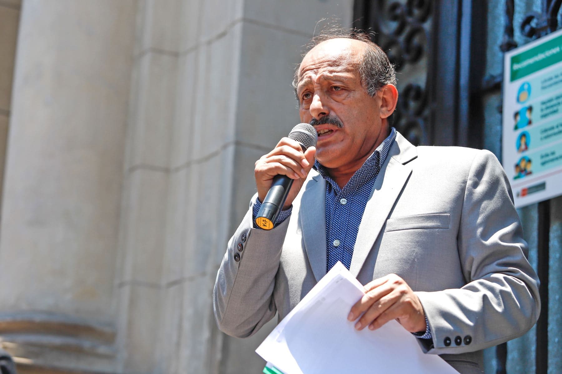 Premier rechaza denuncias en su contra por violencia familiar