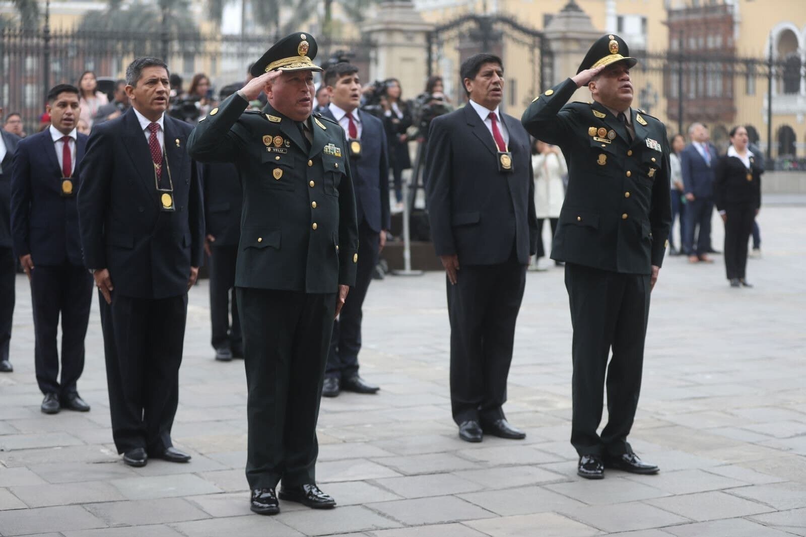 Gobierno dispone intensificar lucha contra crimen organizado
