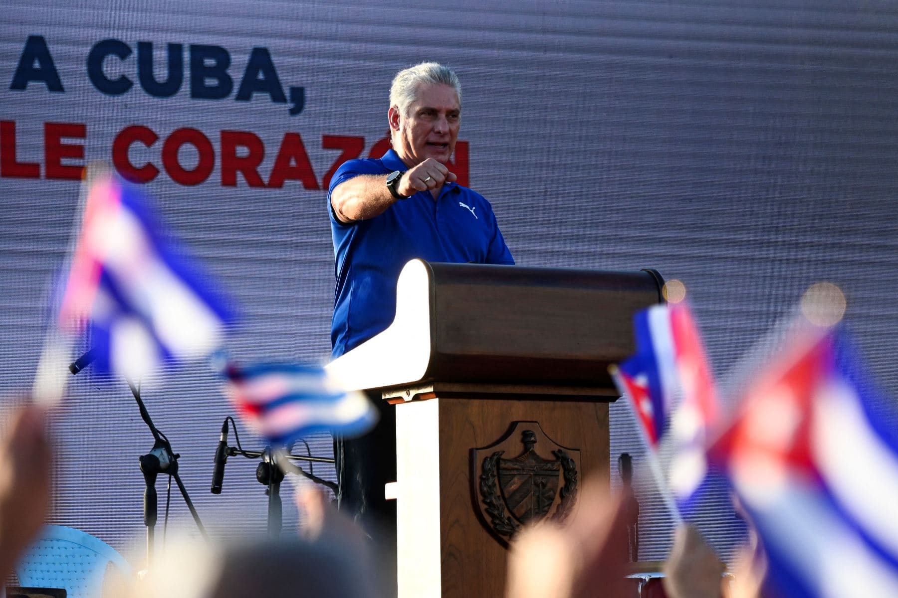 Presidente de Cuba denuncia difusión de "mentiras" sobre protestas en el país