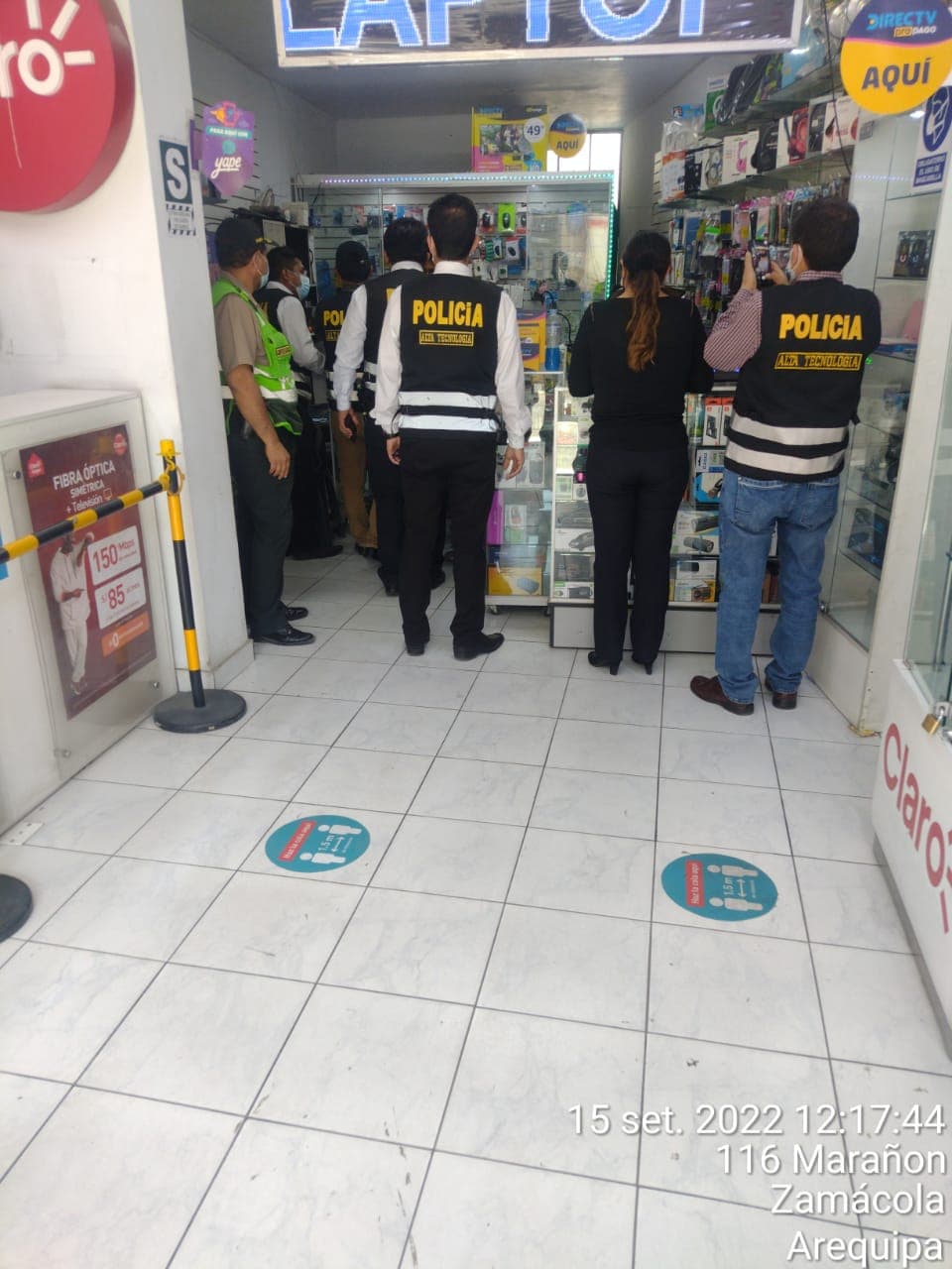 En intervención detienen a tres e incautan 7 celulares robados
