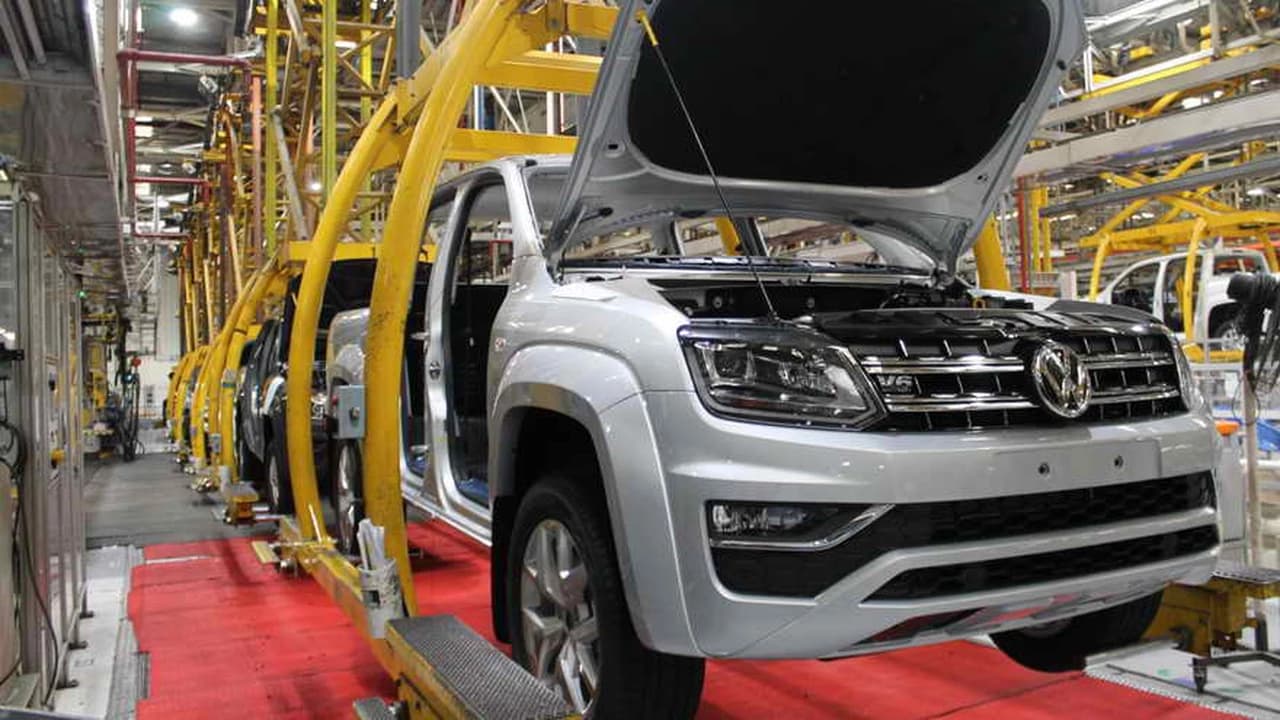 Volkswagen analiza el cierre de sus fábricas