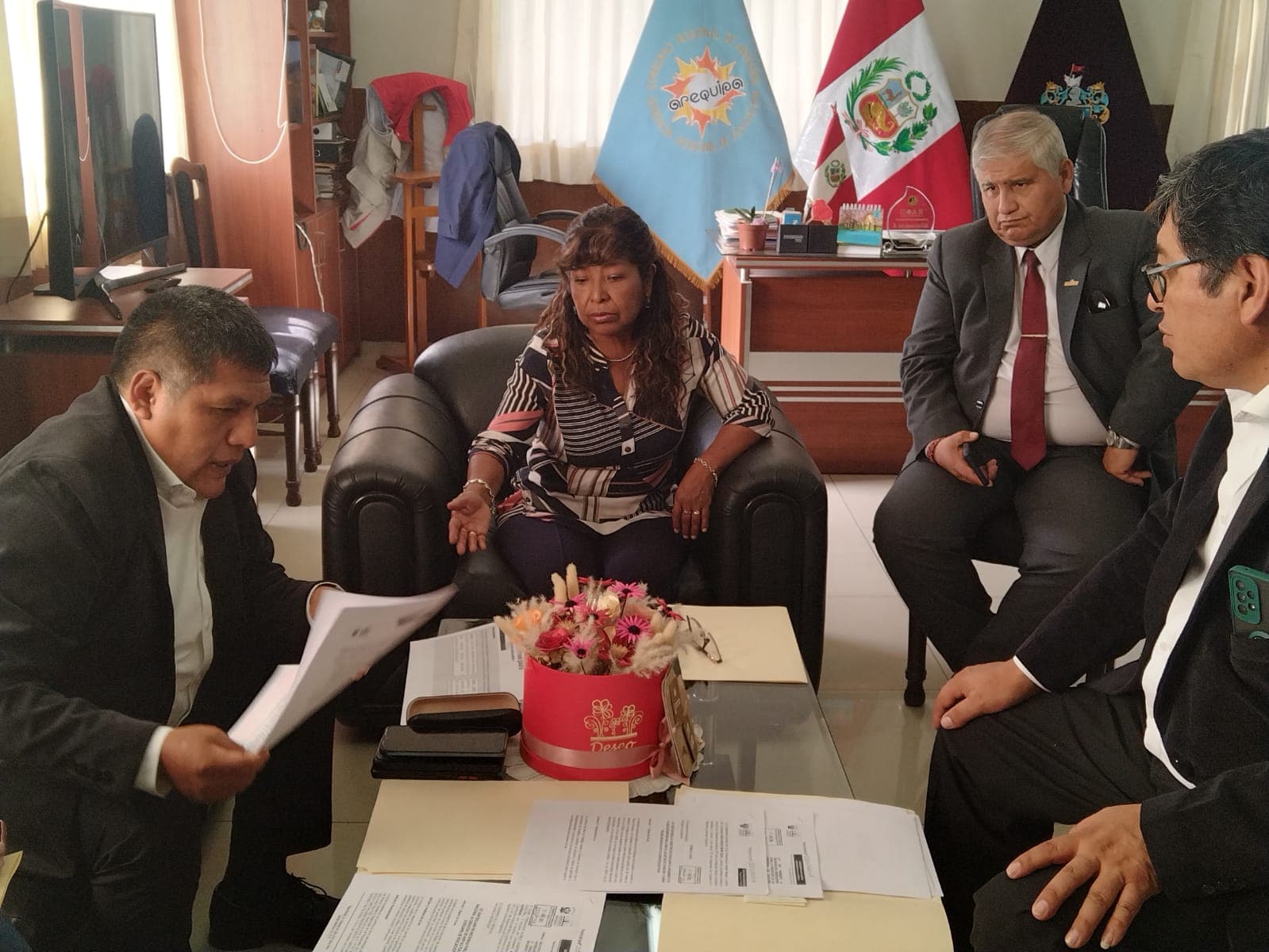Gerencia de Educación acelera gestión para más contrataciones