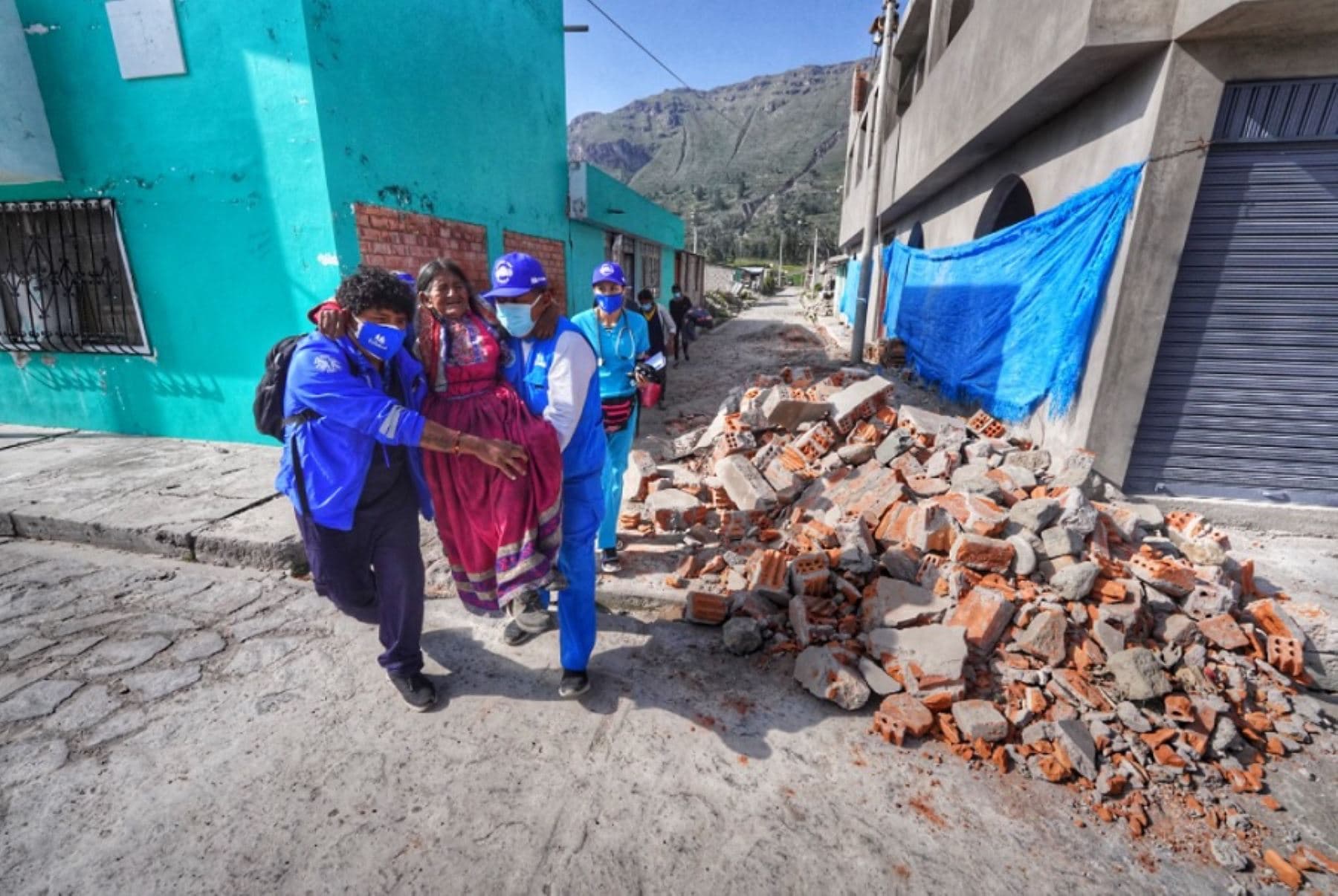 Prolongan estado de emergencia en 8 distritos de Caylloma