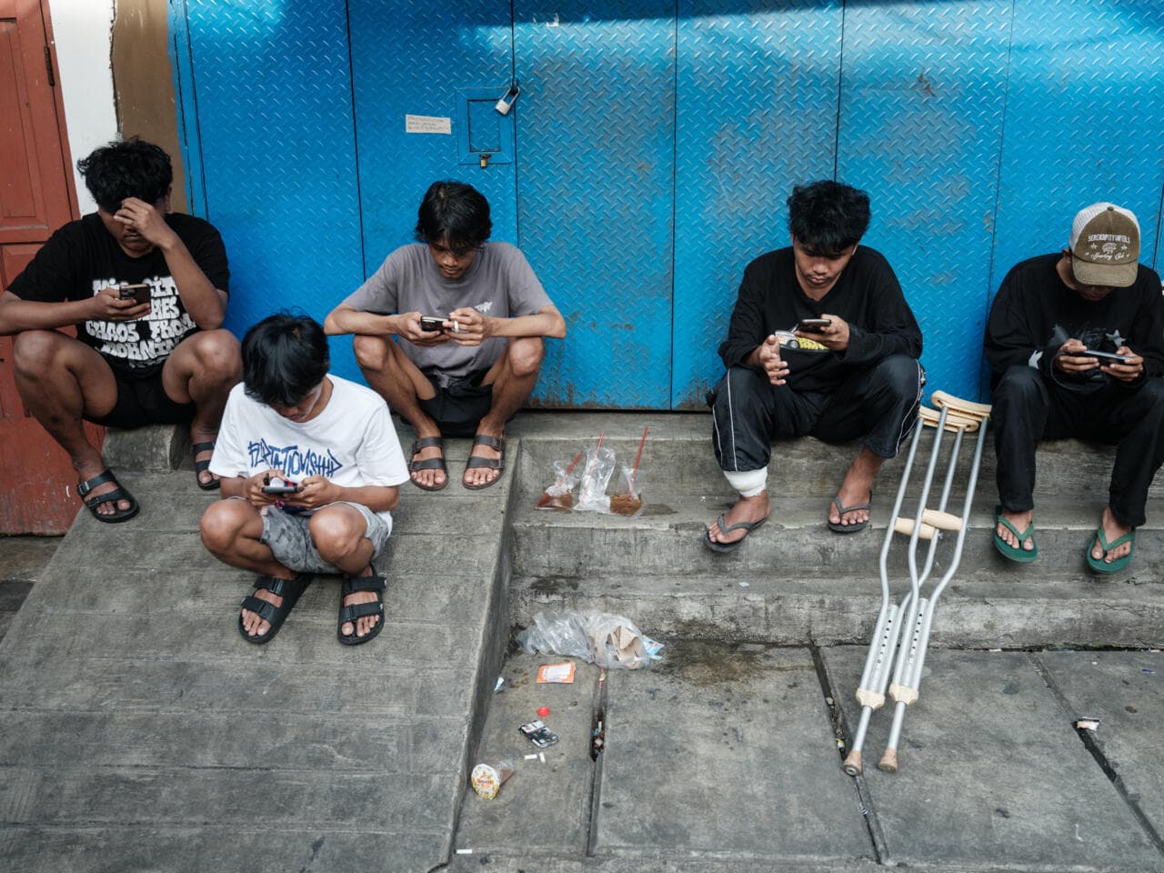 Indonesia prohíbe las redes sociales a menores de 16 años