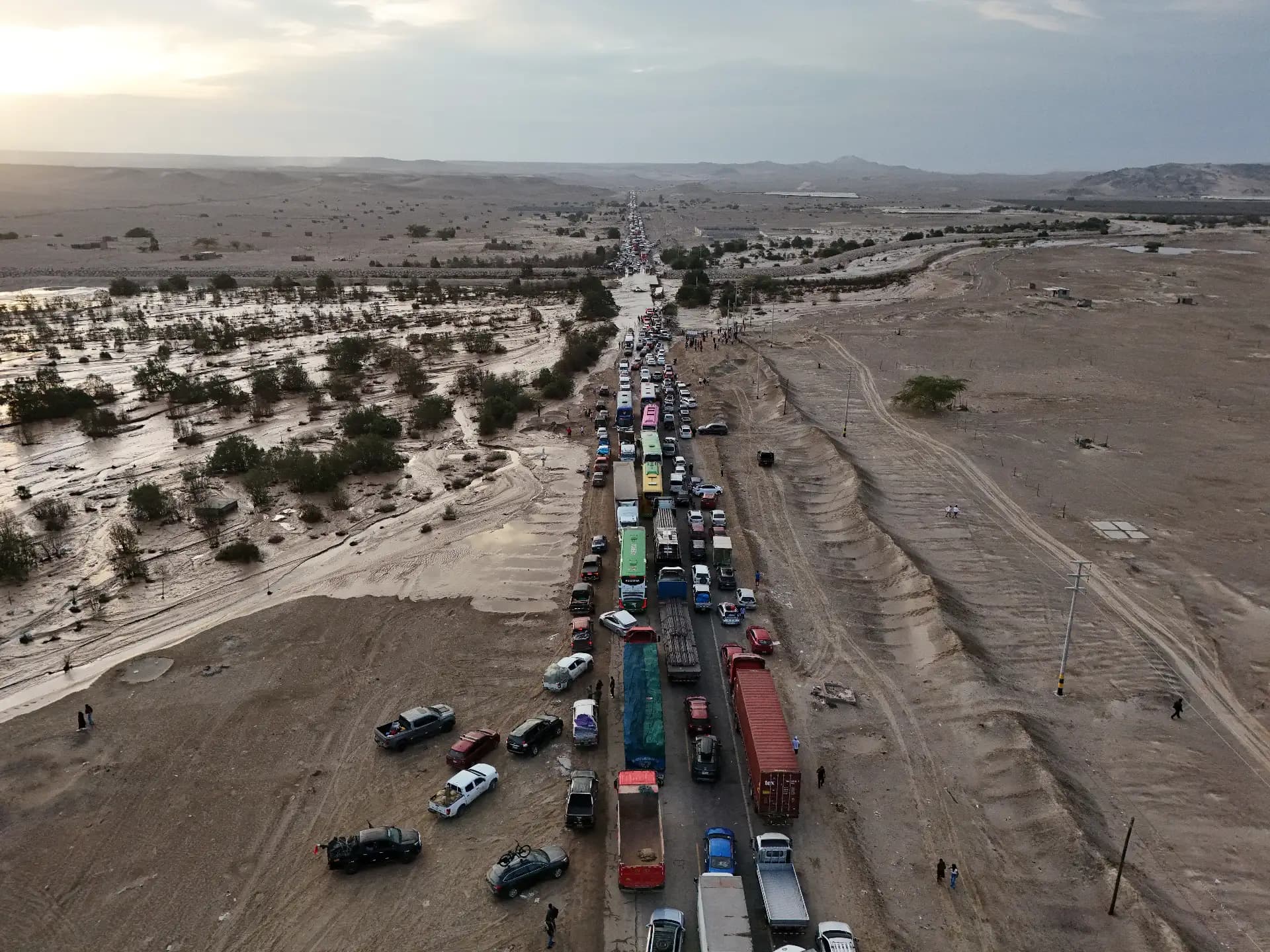Huaico en la Panamericana Sur generó cola vehicular de 20 km