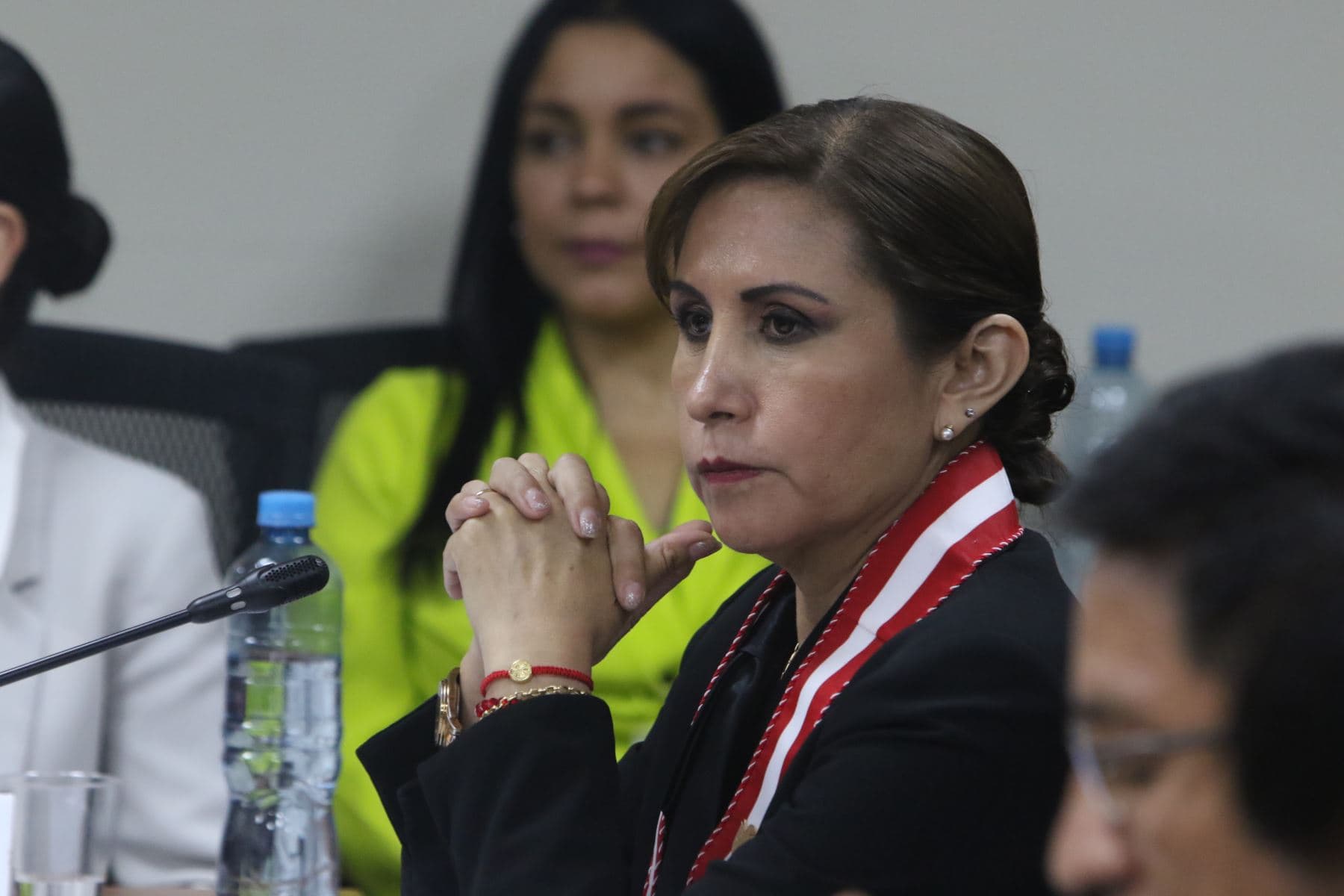 Fiscalía pide suspender a Patricia Benavides por 36 meses