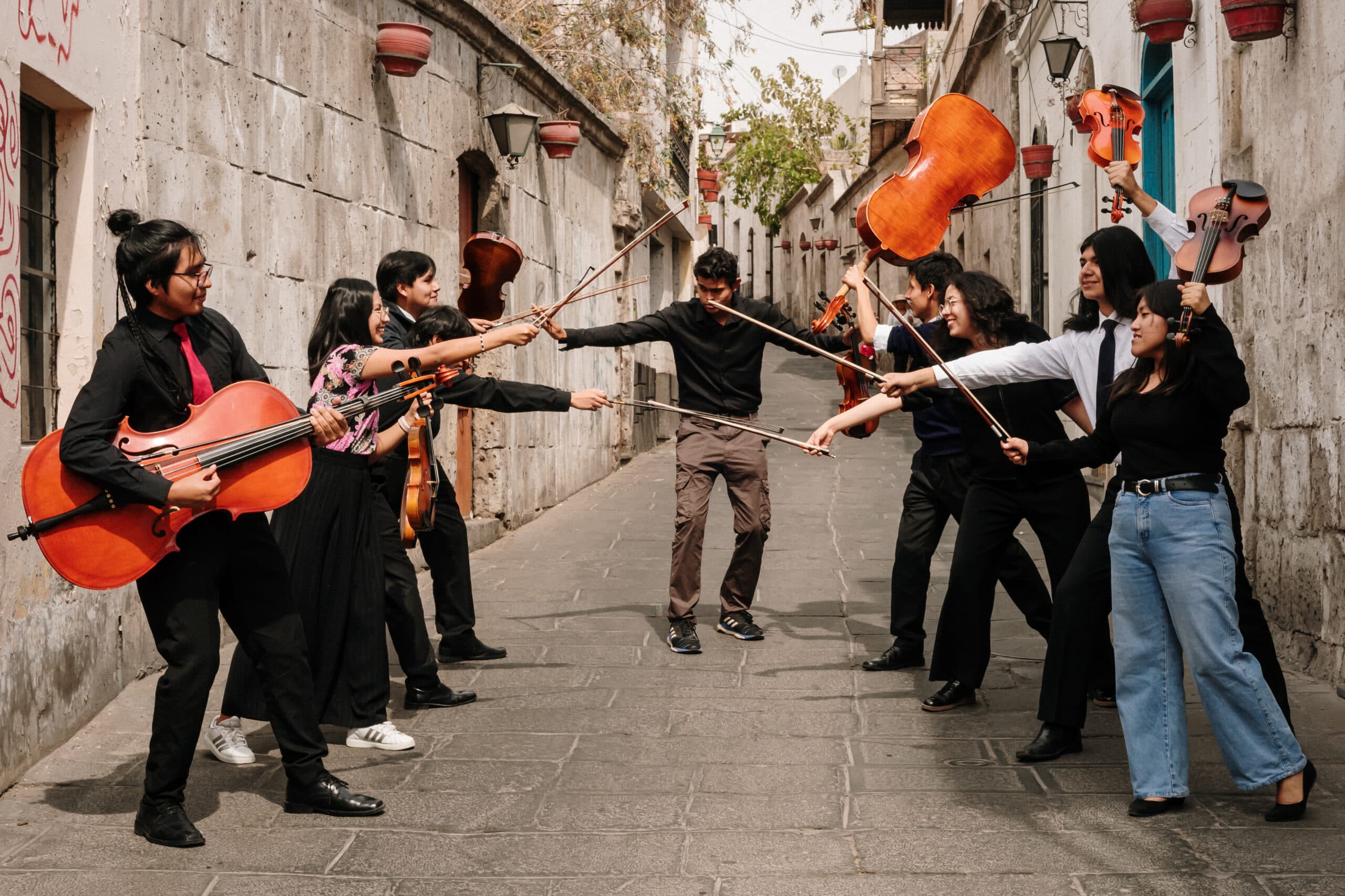 Ensamble “Nueve Octavos” rompe moldes con cuerdas y pasión