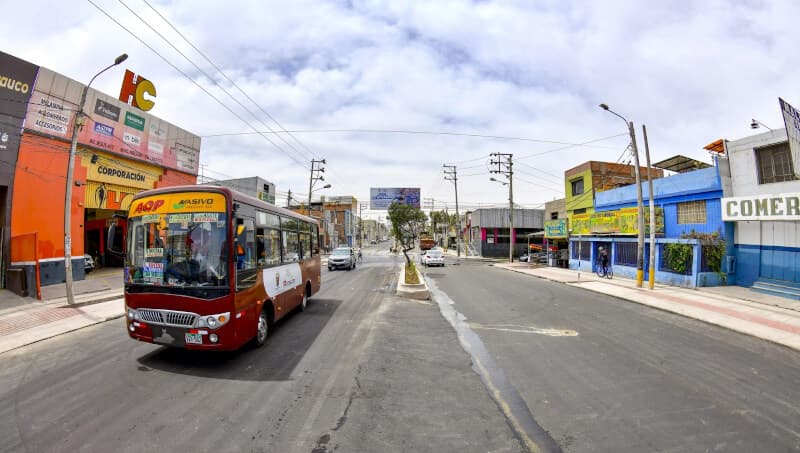 Alertan deterioro prematuro en obra vial de la avenida Jesús
