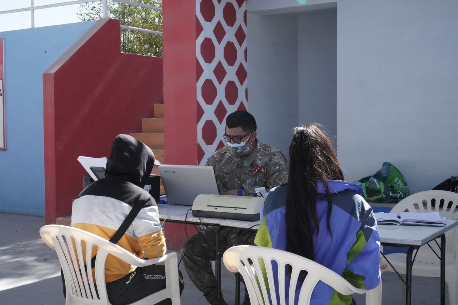 Realizan campaña de inscripción militar en el distrito de Majes