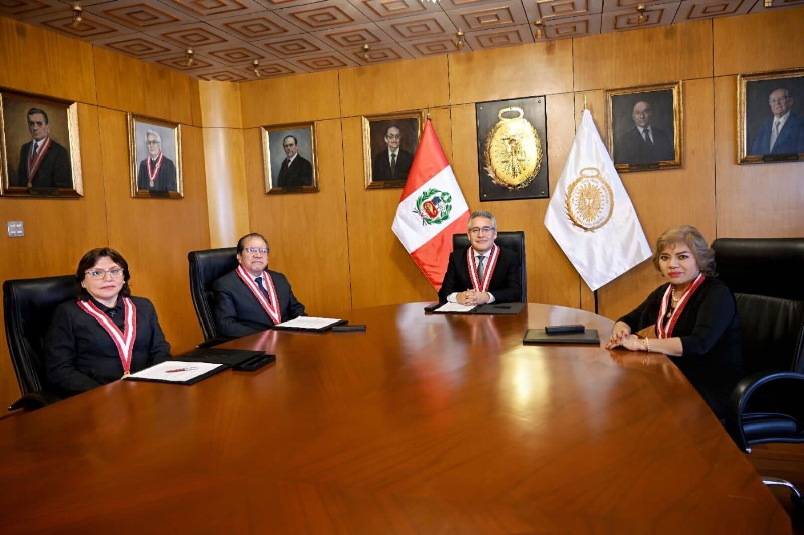 Amplían designación interina de Villena como fiscal de la Nación
