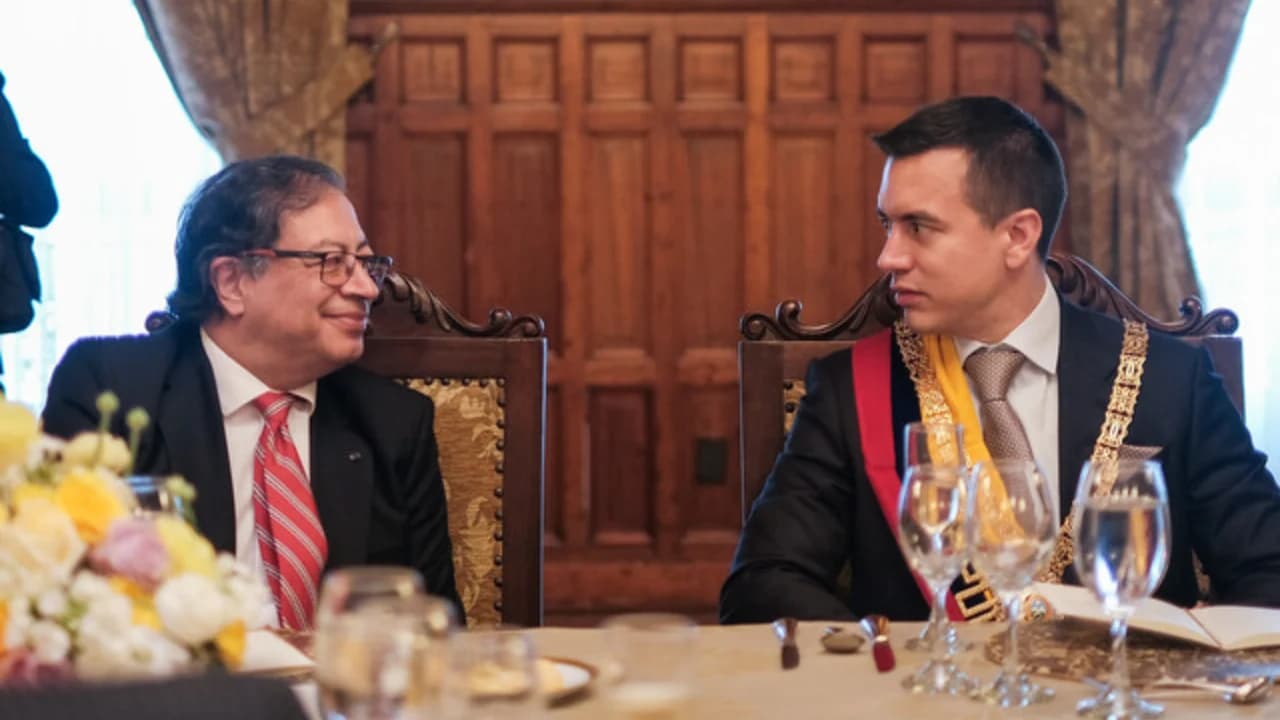 Gustavo Petro denuncia bombardeos de Ecuador con víctimas en frontera