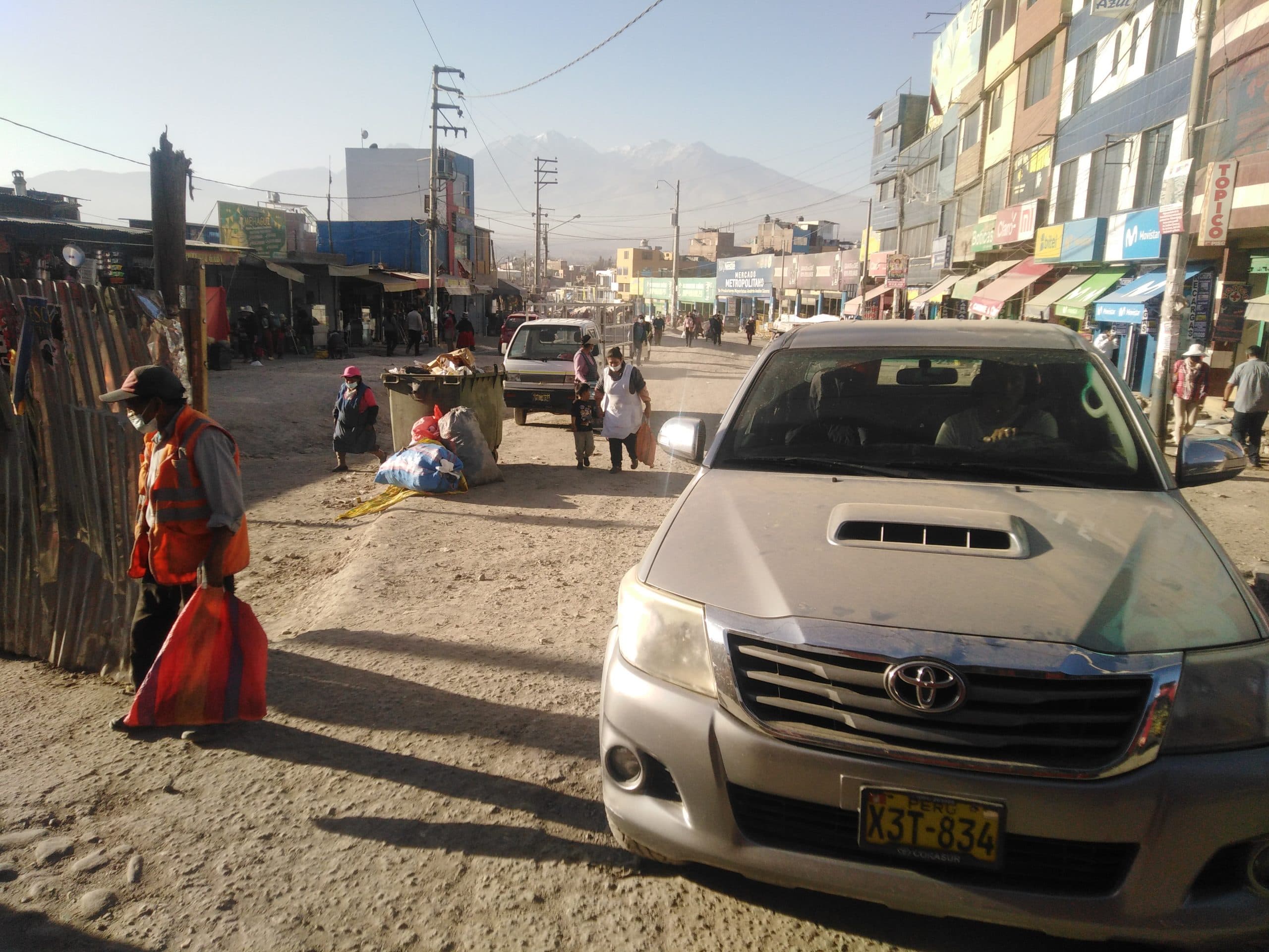 Suspenden obra de asfaltado por agresión a trabajadores