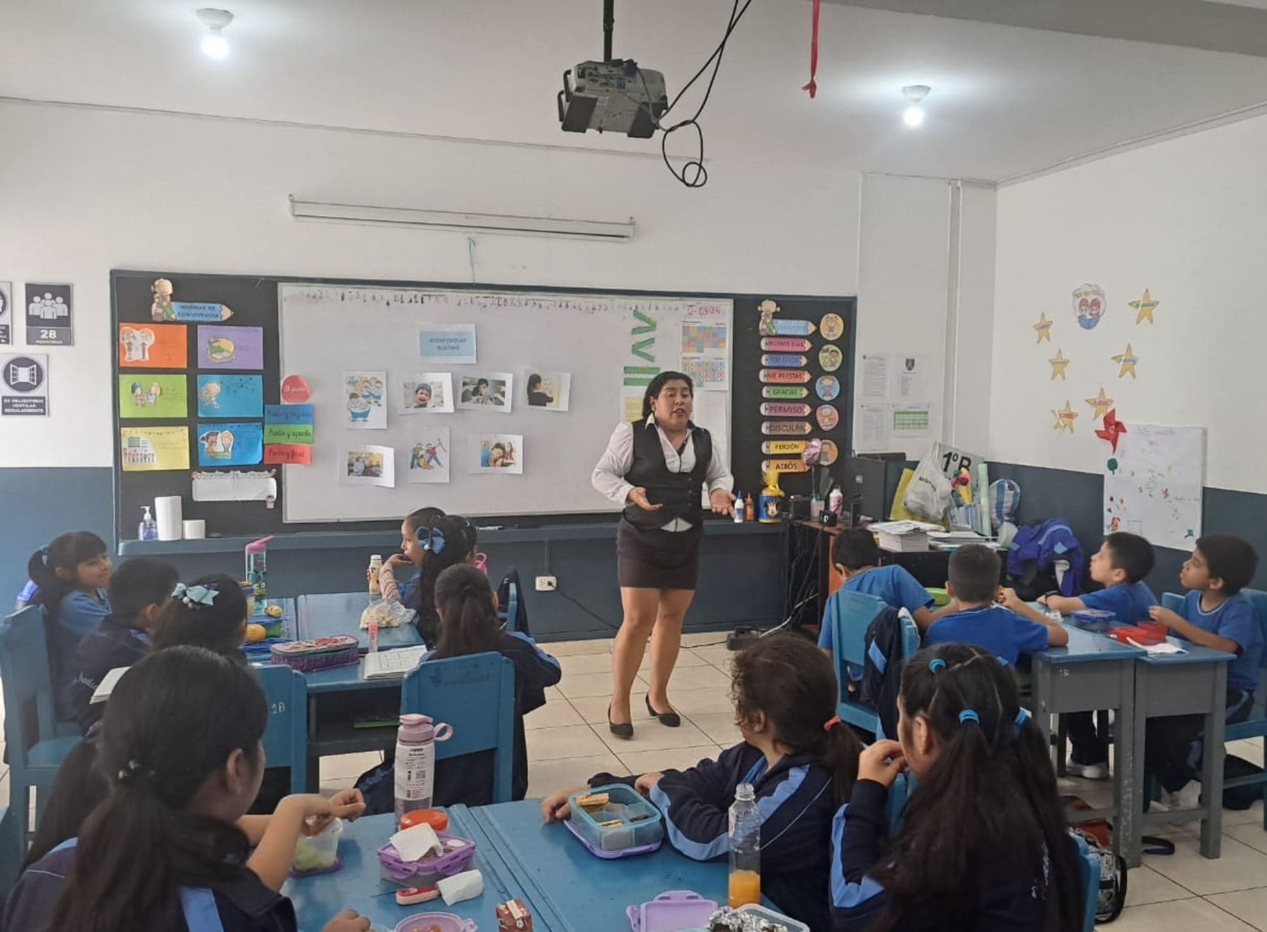 Dan charlas sobre prevención de bullying a mil 800 alumnos
