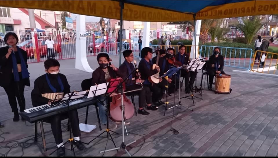 Se presentan jóvenes músicos en Mariano Melgar