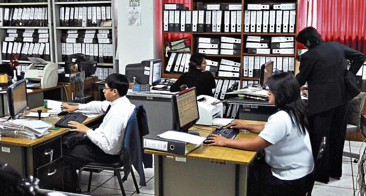 Sindicato del Congreso pide bono de S/ 10,700 por cumplir objetivos