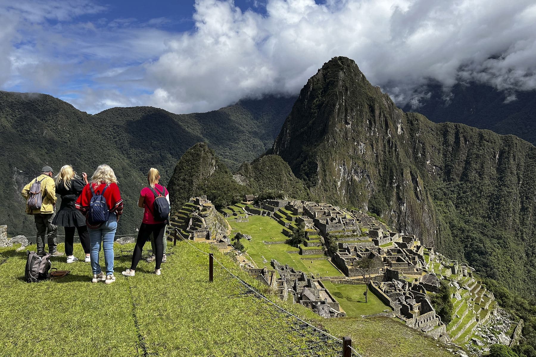 Amplían aforo de visitantes a Machu Picchu