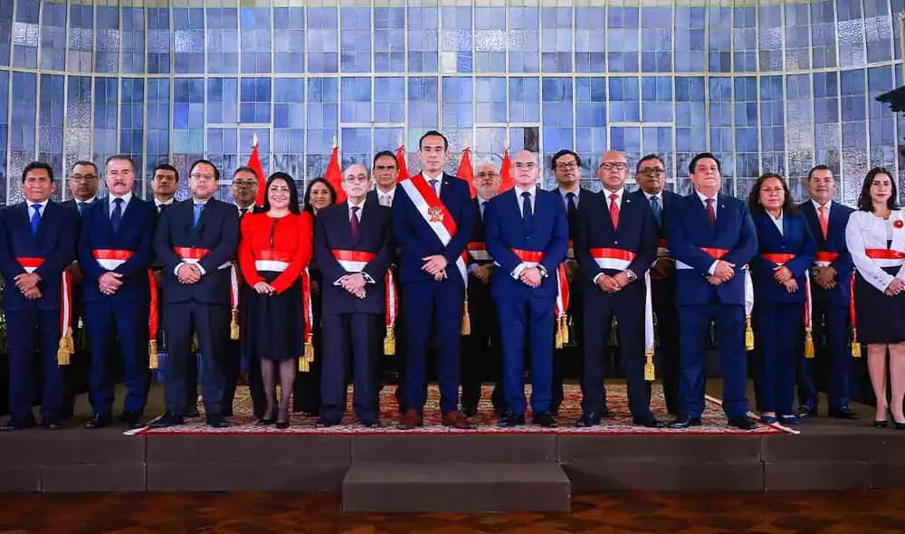 Diez ministros acompañarán a José Jerí en su viaje a Ecuador
