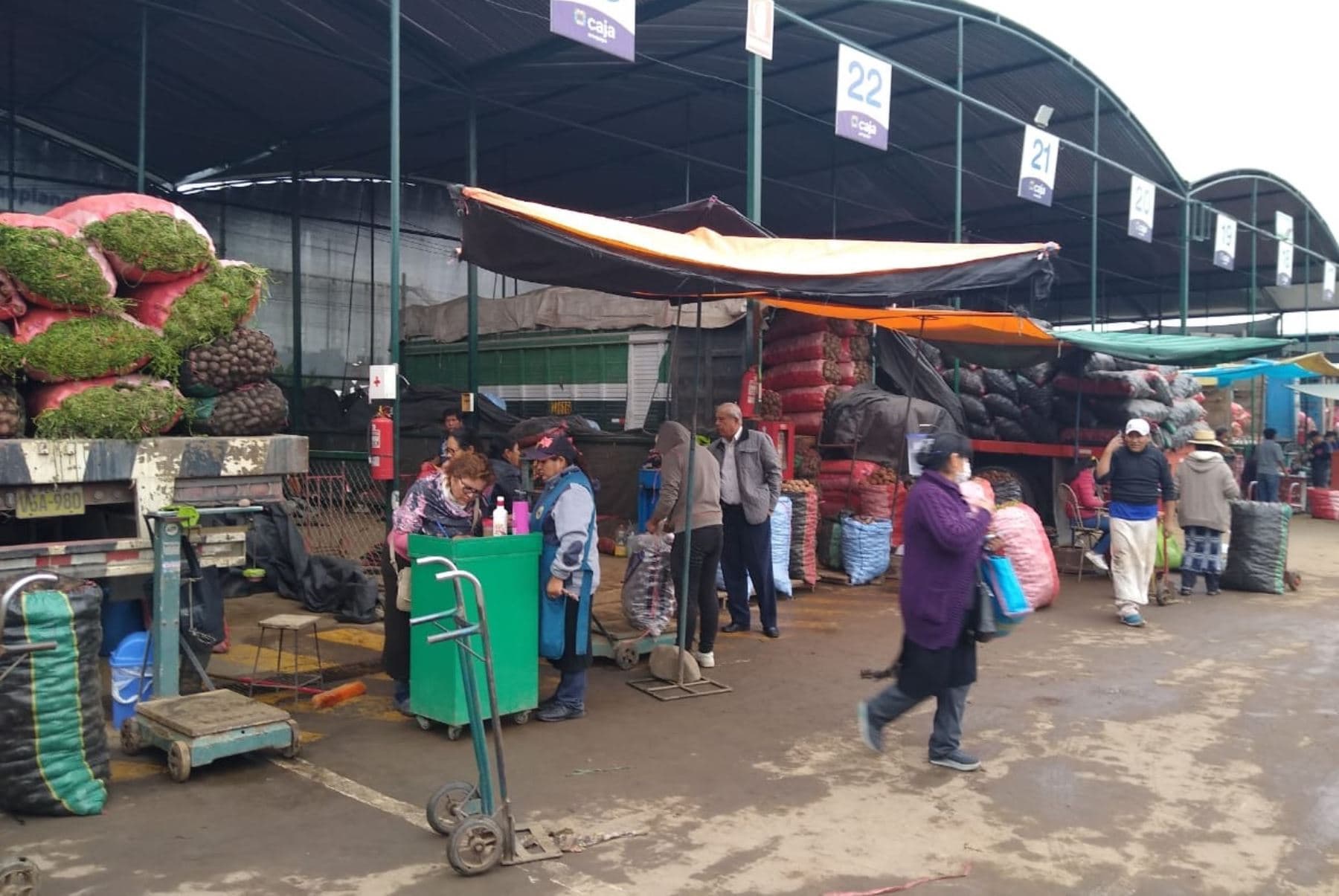 Suben precios en productos de primera necesidad