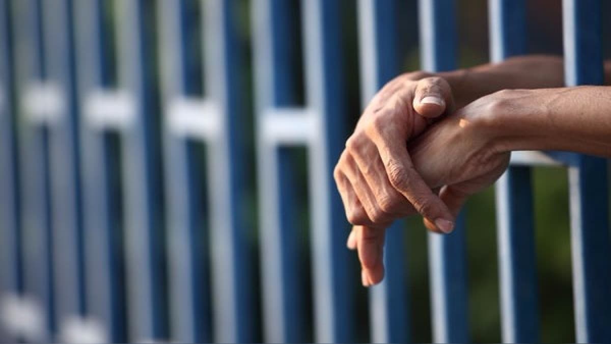 Promulgan ley que excluye prisión preventiva en legítima defensa