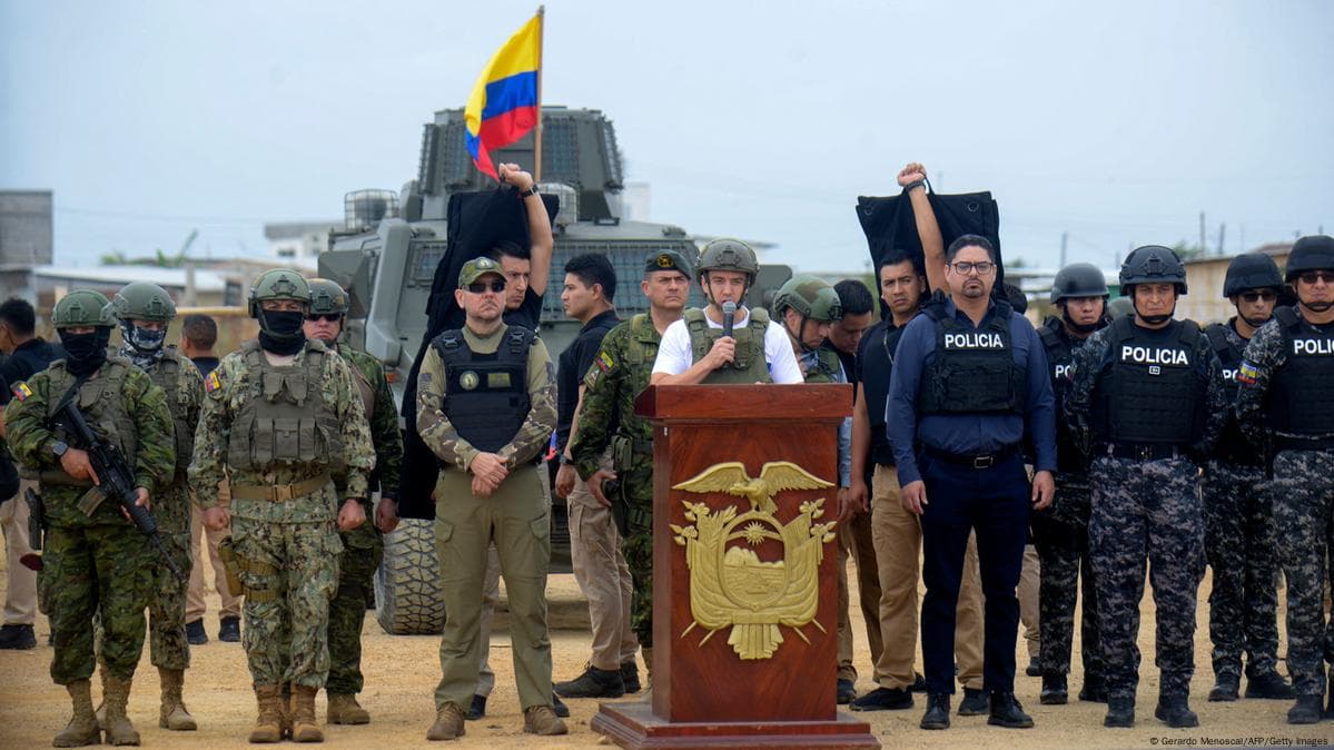 Presidente de Ecuador pide ayuda a países para enfrentar a bandas