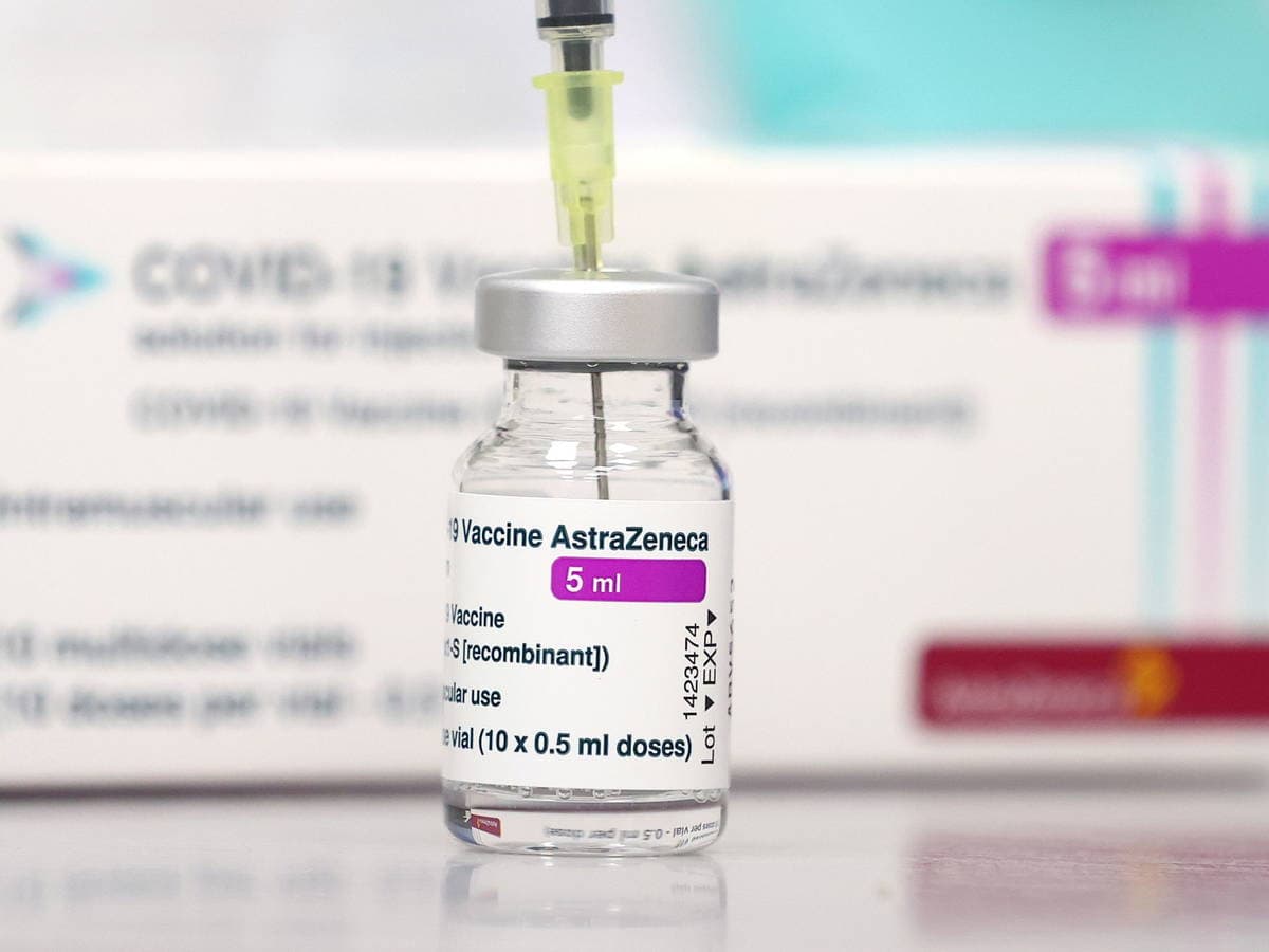 300 000 dosis de Astrazeneca llegarán en abril