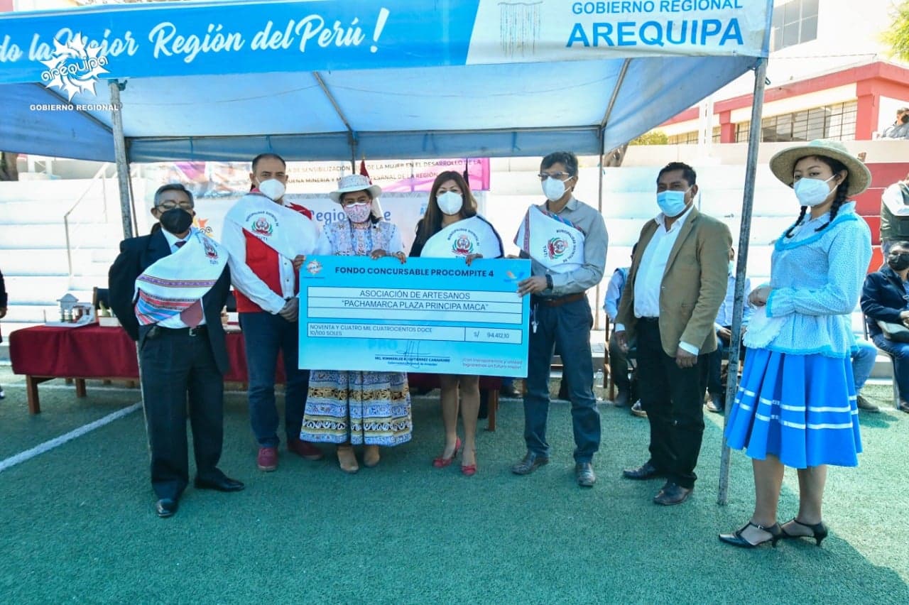 Inician ejecución de 99 proyectos de pequeños productores de Arequipa