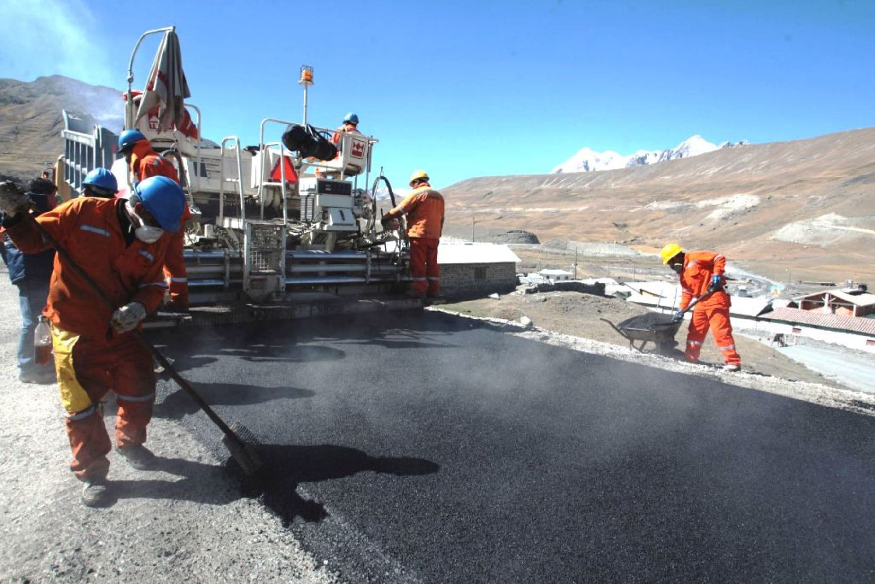 Otorgan buena pro para mejoras de la Panamericana Sur