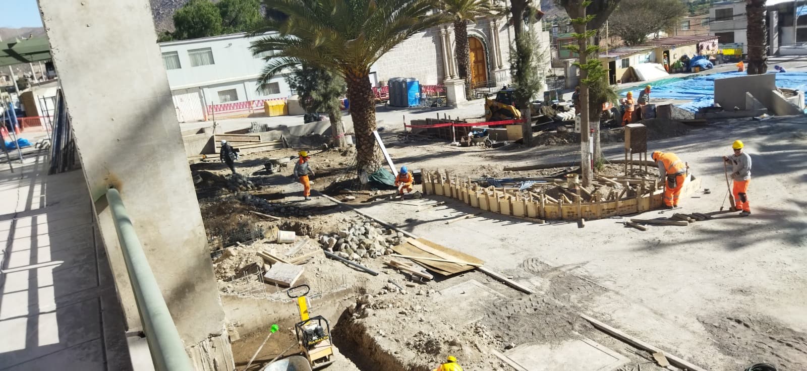 Alertan riesgo de paralización en obra de plaza de Socabaya