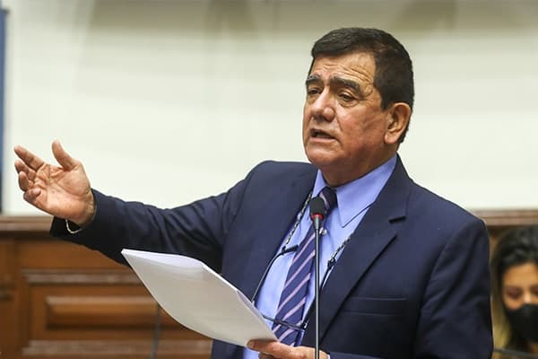 Denuncian irregularidades en ascensos de capitanes en la PNP