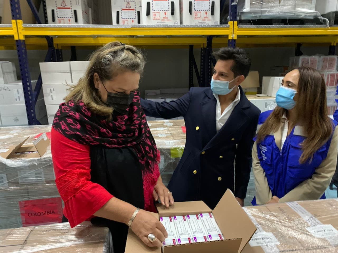Colombia recibió más de 800 mil vacunas de Canadá
