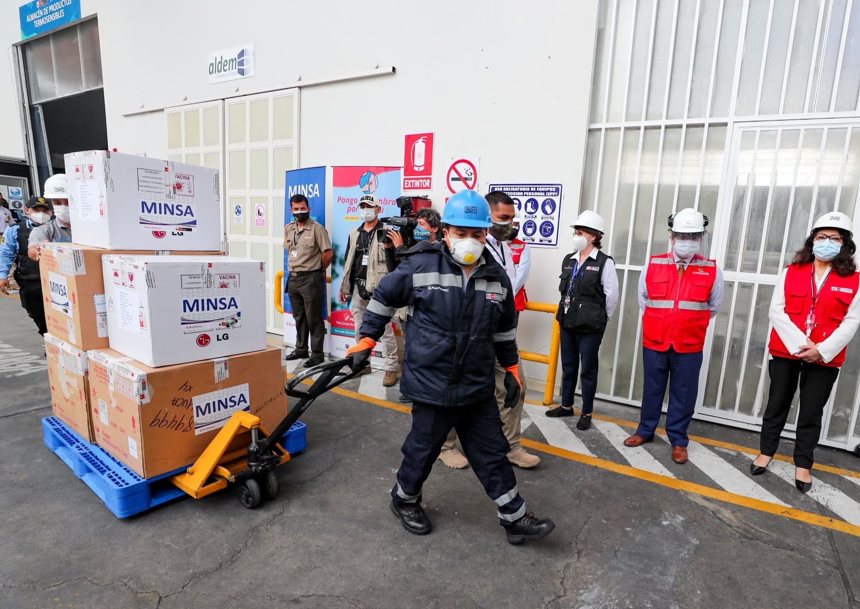 Distribuyeron más de 700 toneladas de suministros médicos en setiembre