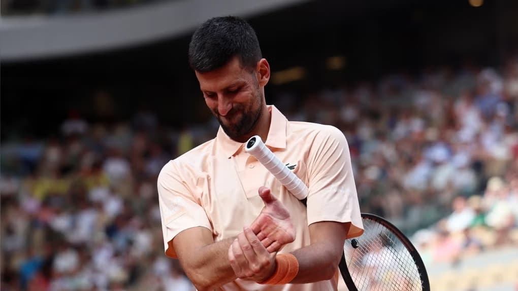 Joao Fonseca eliminó a Novak Djokovic de Roland Garros