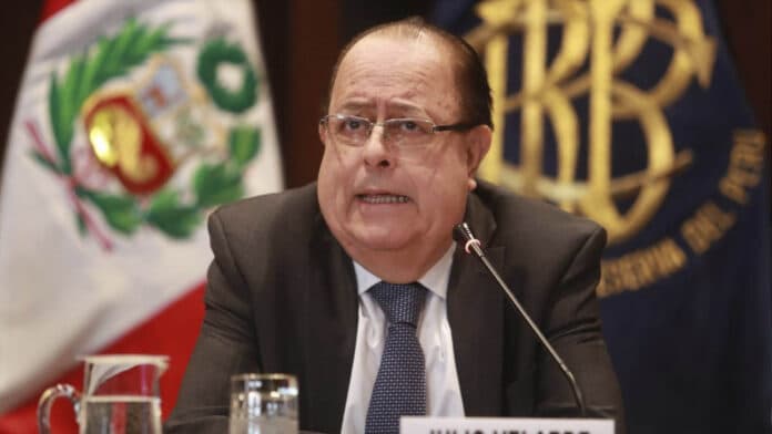 Declaraciones de Castillo sobre Camisea no ayudan, según Velarde