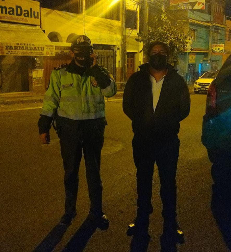 Policía detiene a tres personas con requisitoria