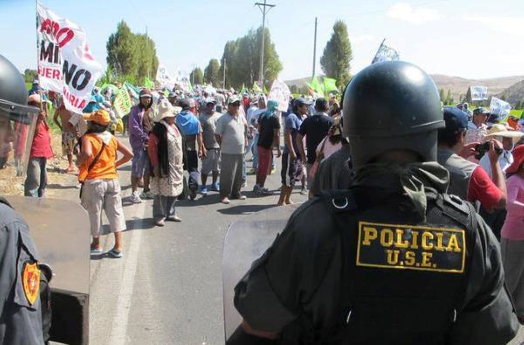 Sentencian a tres dirigentes por protestas