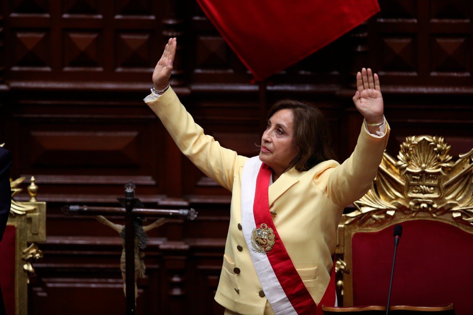 Gobierno no aclara el uso del “cofre” y aumenta las sospechas