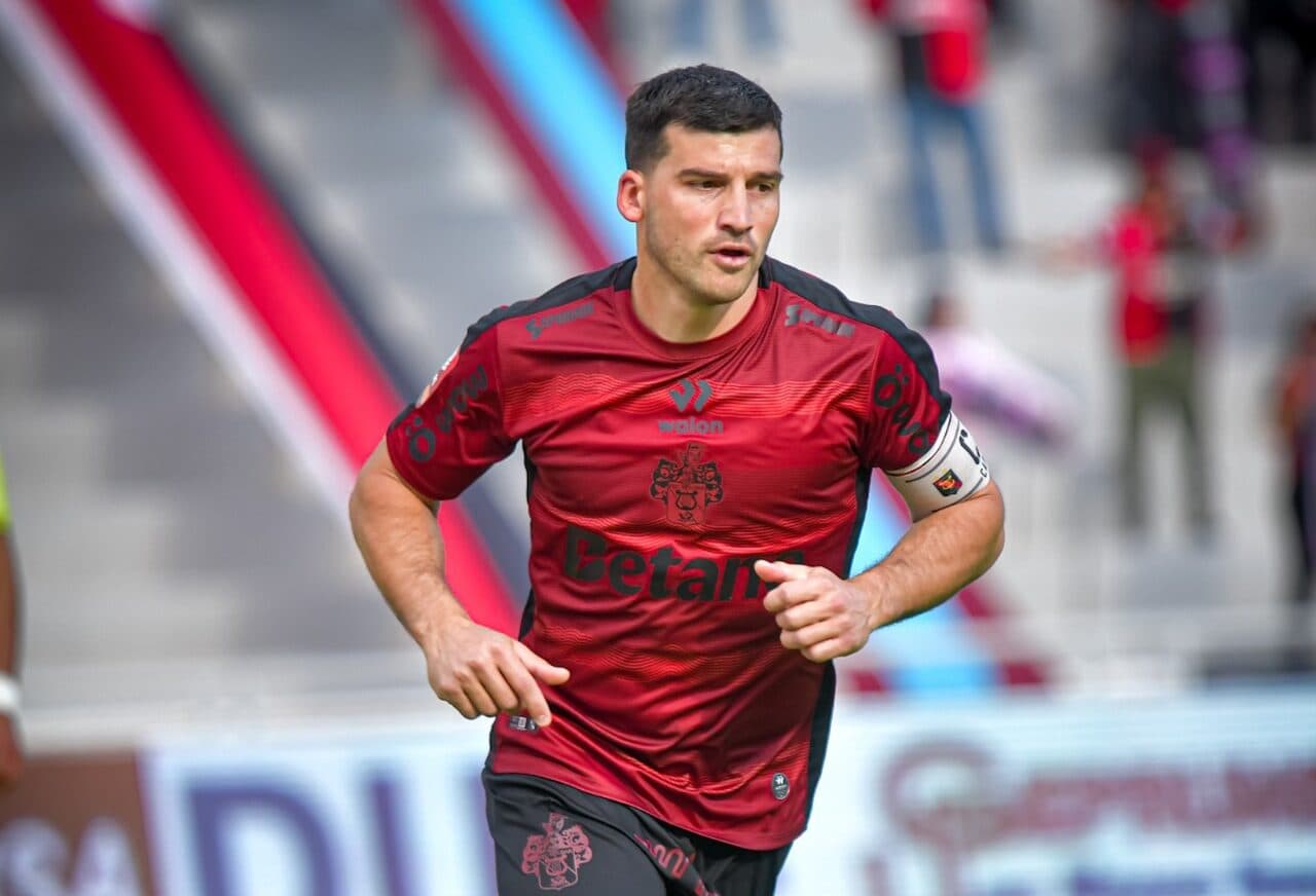 Bernardo Cuesta se pierde el resto de la temporada por lesión