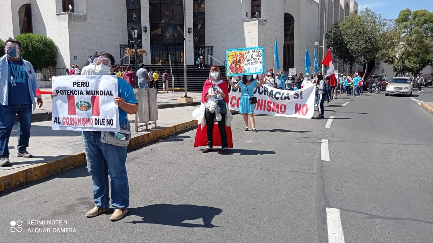 Arequipa: simpatizantes de Renovación Popular marcharon en contra de Pedro Castillo