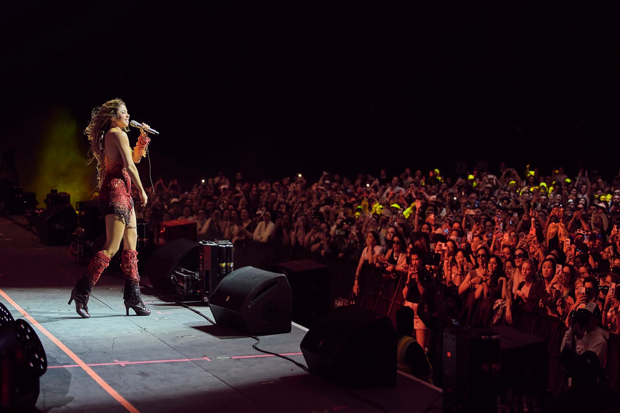 Shakira anuncia gira mundial 'Las mujeres ya no lloran'