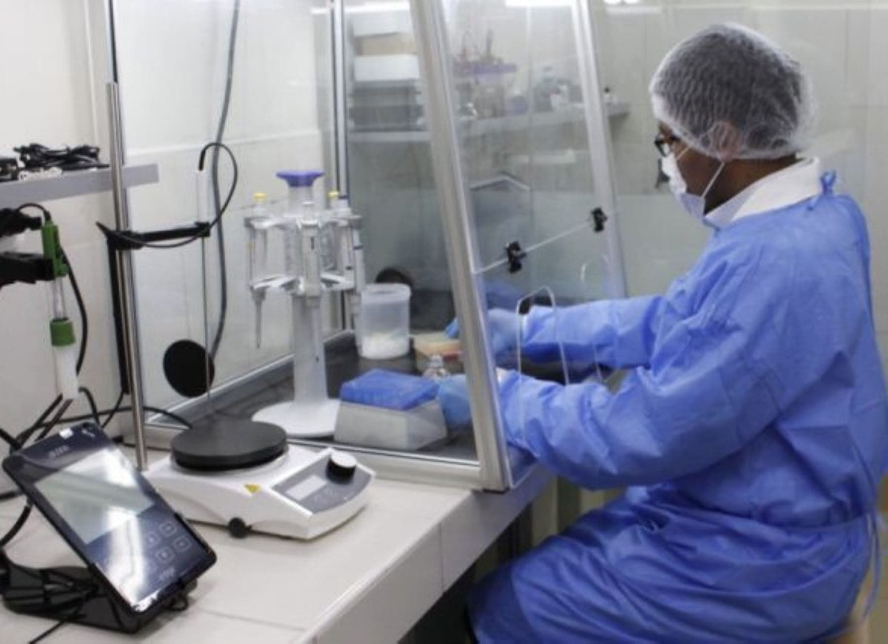 UNSA puso a disposición del Minsa su laboratorio de biología molecular
