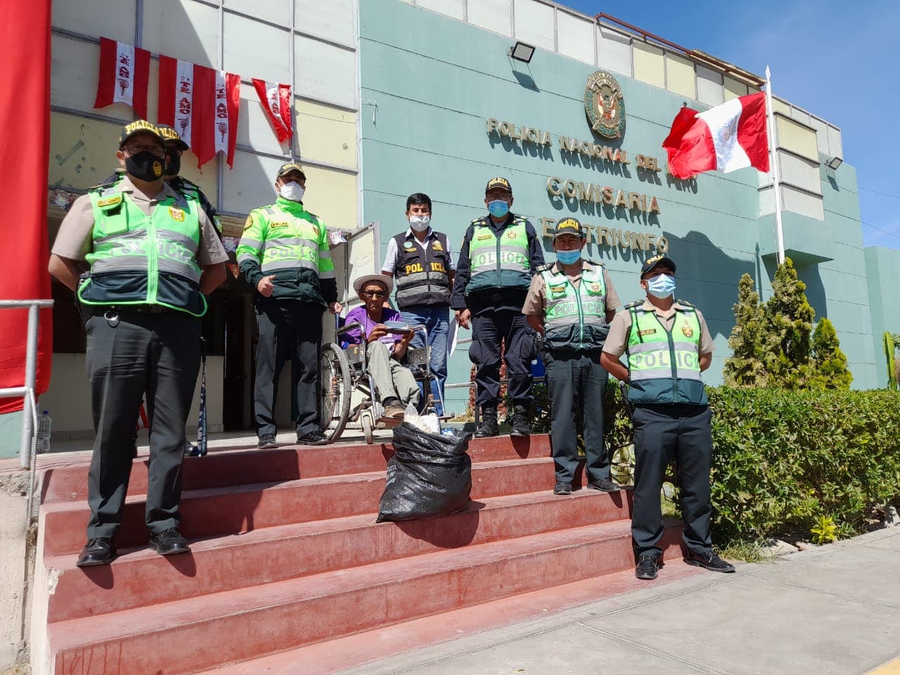 Comisaría El Triunfo entregó donativos