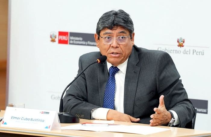 RMV subirá en dos tramos y feriados irían a los viernes