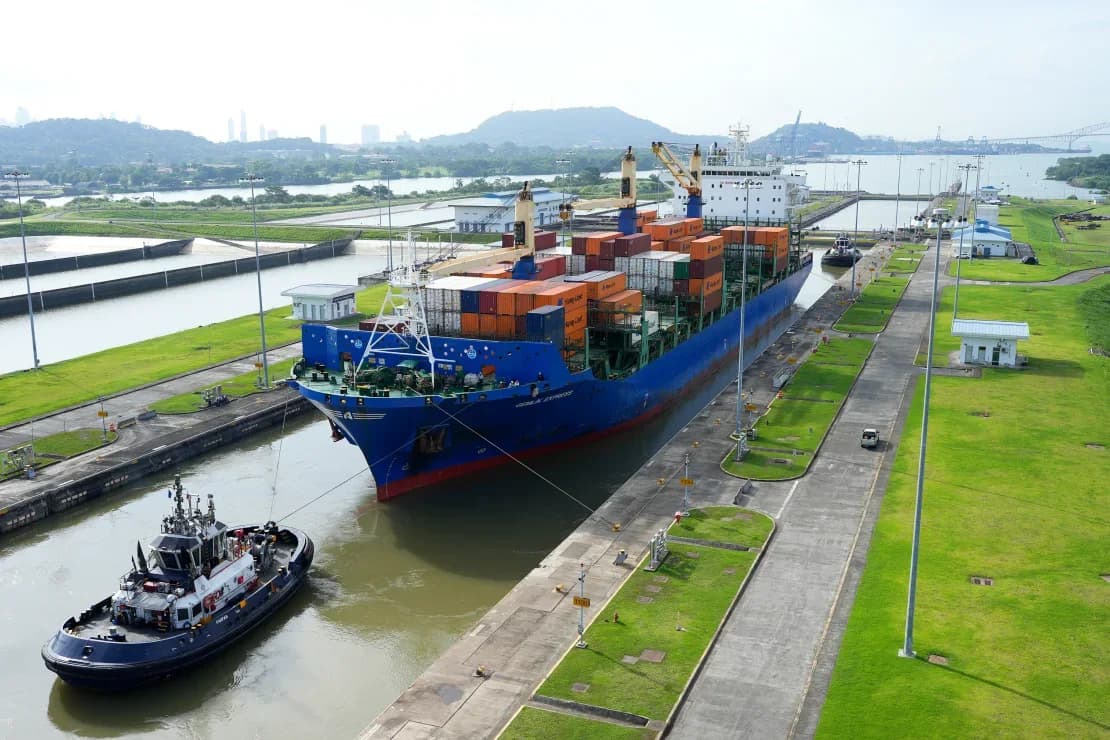 Trump no descarta fuerza militar para tomar Canal de Panamá