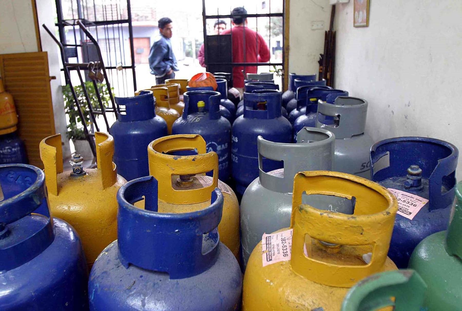 Sindicato protesta por alza en el precio del gas