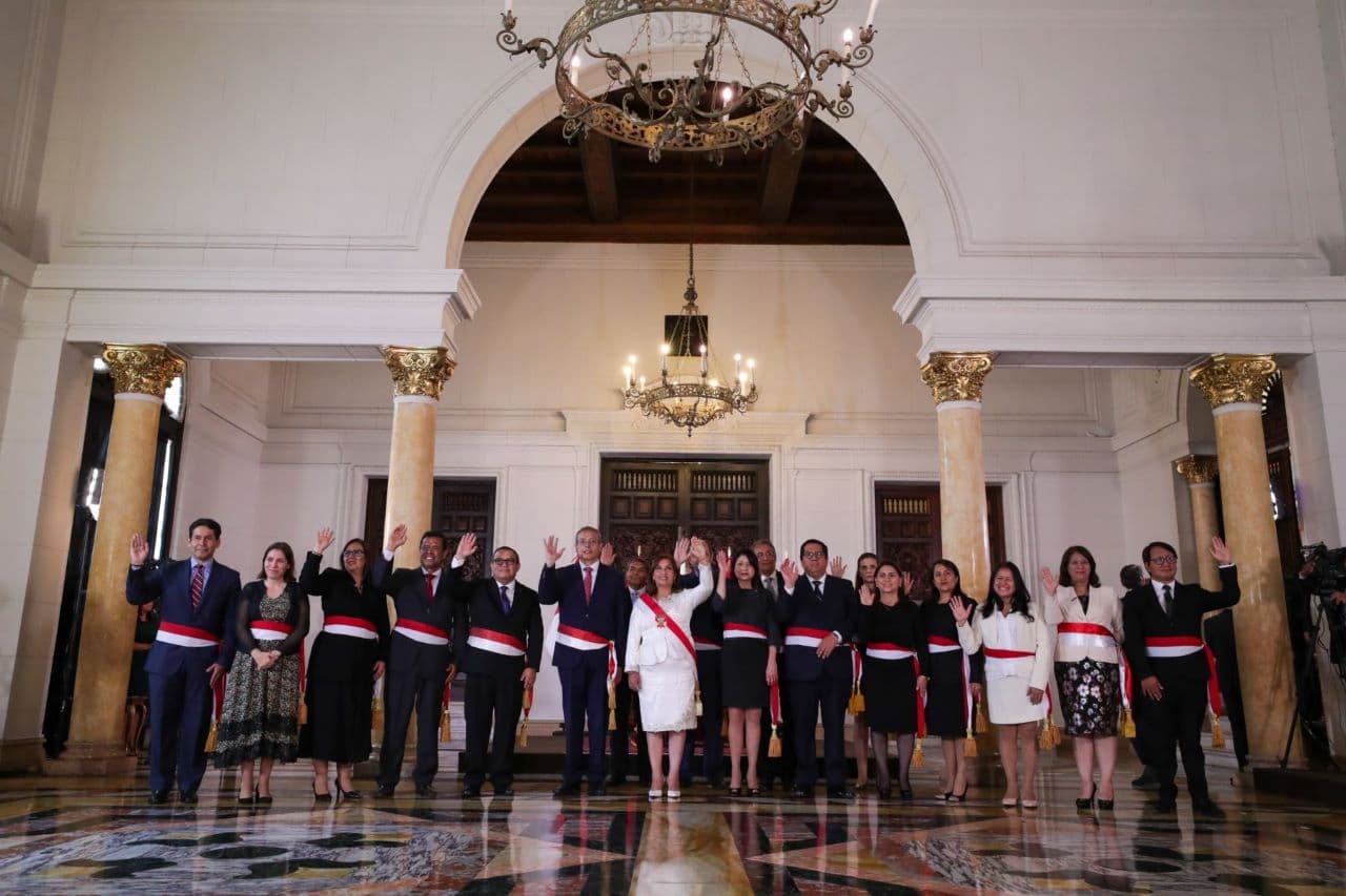 Congresista propone reducir el número de ministerios