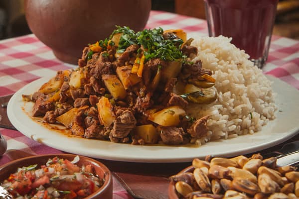 Peruanos tuvieron más apetito en cuarentena por estrés