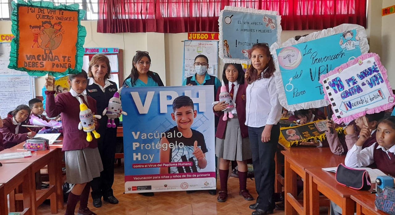 En Arequipa vacunan a menores de 9 hasta 18 años contra el VPH