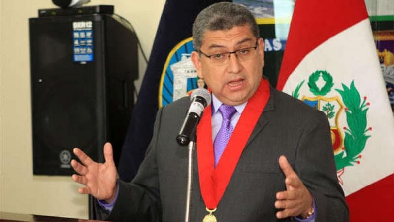 Amplían por 8 meses investigación a Walter Ríos